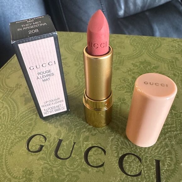 Gucci Rouge à Lèvres Mat Lipstick – They Met in Argentina (208) Brand Ne… - Picture 10 of 17